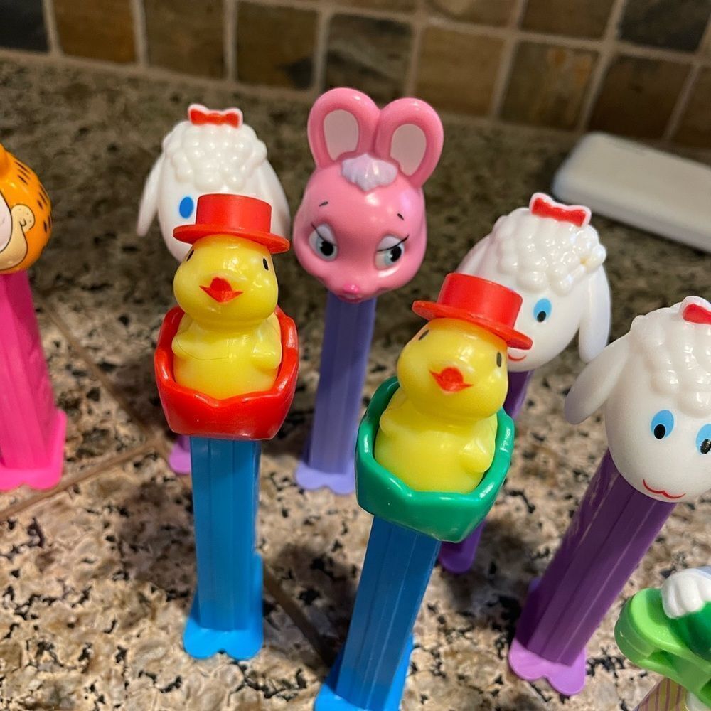 Pez Holiday Collection - Picture 8 of 12